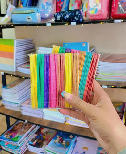 چوب بستنی رنگی